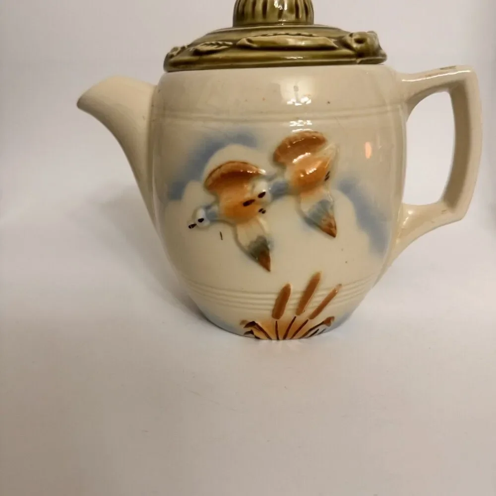 Vintage Porcelier Vitreous China Teapot – Duck Design – Rare Find!